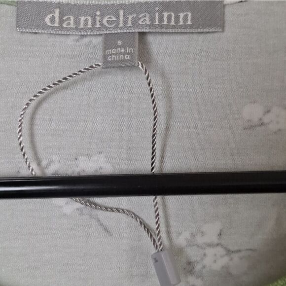 Daniel Rainn Selinka Crochet Detail Knit Top Size S - Picture 2 of 7